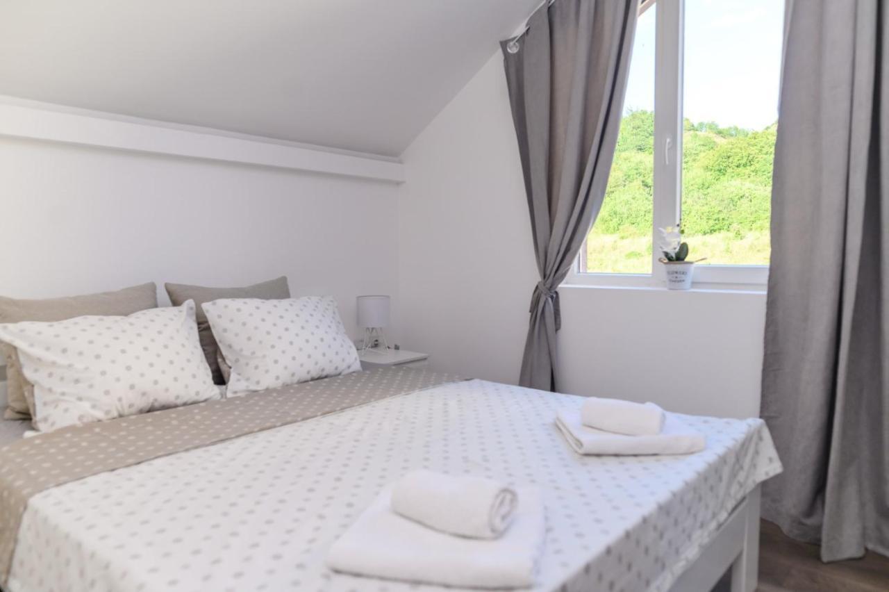 Apartmani Zat Soko Banja Exterior foto