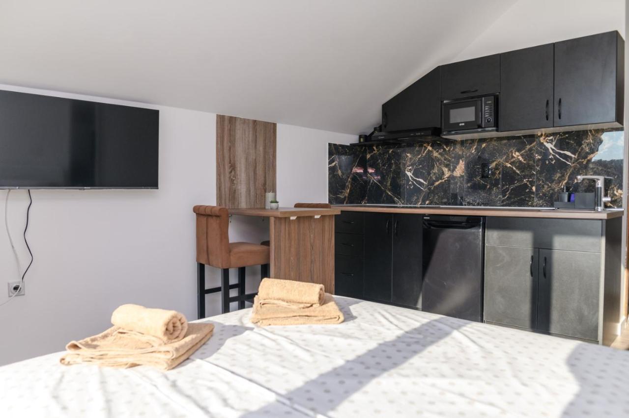 Apartmani Zat Soko Banja Exterior foto